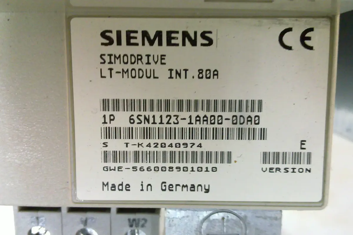 SIEMENS- 6SN1123-1AAOO-ODAO