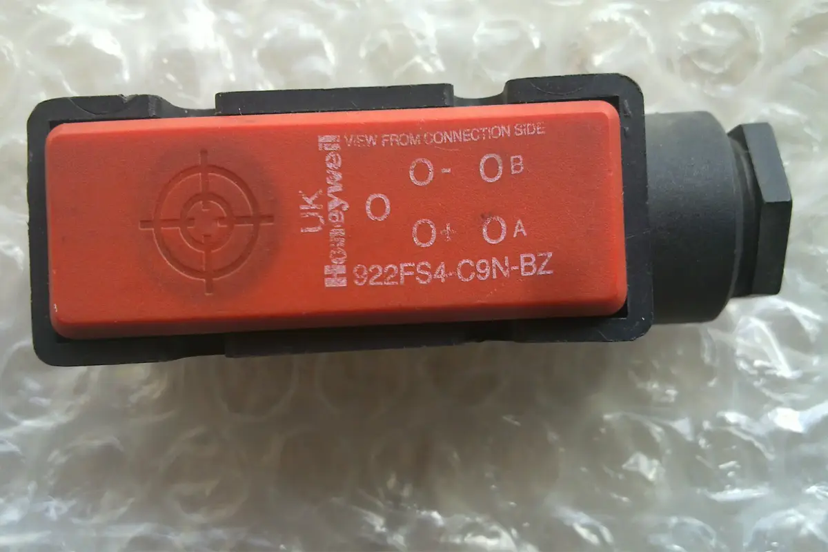 HONEYWELL- 922FS4-C9N-BZ