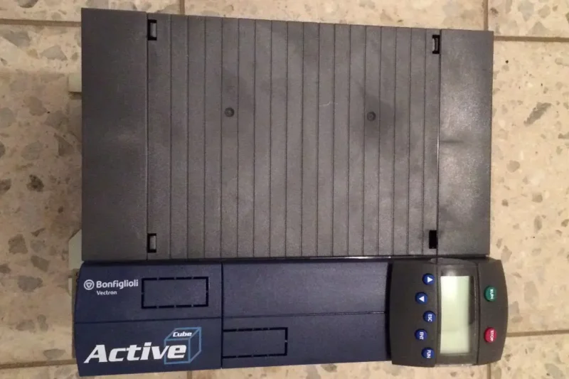 VECTRON- ACU 401 - 31 A