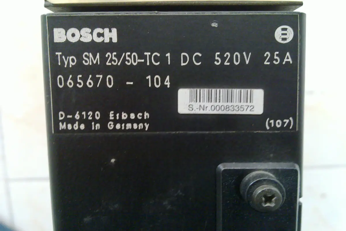 BOSCH- SM25 50-TC1 D520V 25A