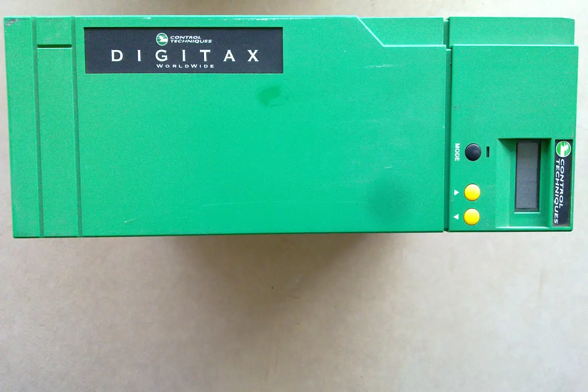 CONTROL TECHNIQUES- DIGITAX 7,5 KW