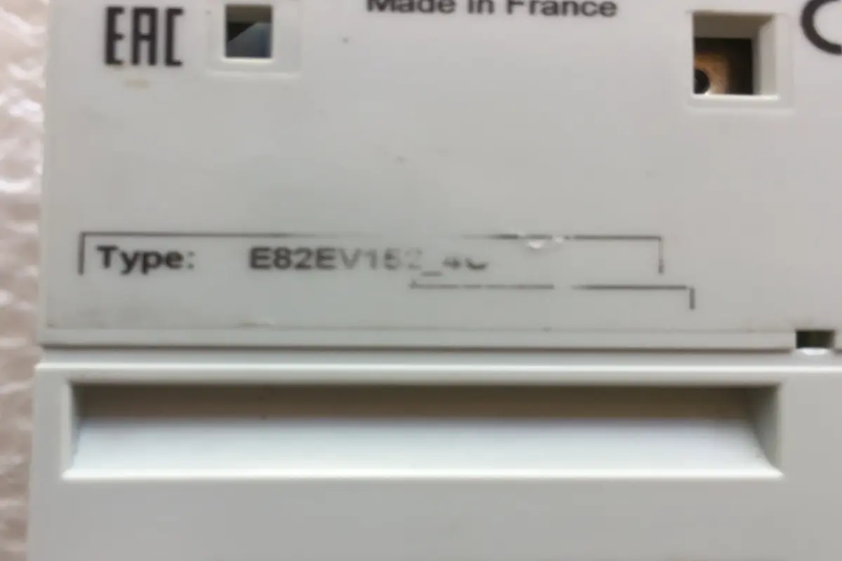 LENZE- E82EV152_4C