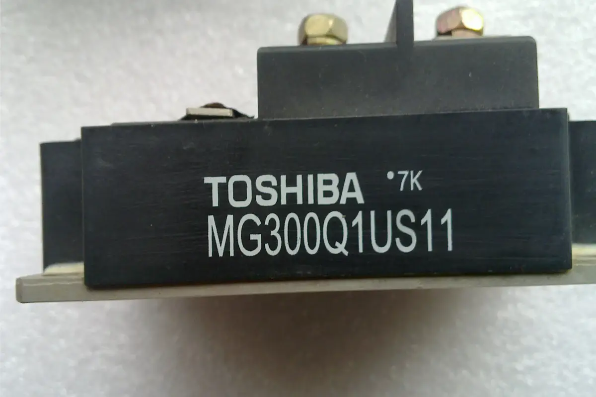 TOSHIBA- MG300Q1US11