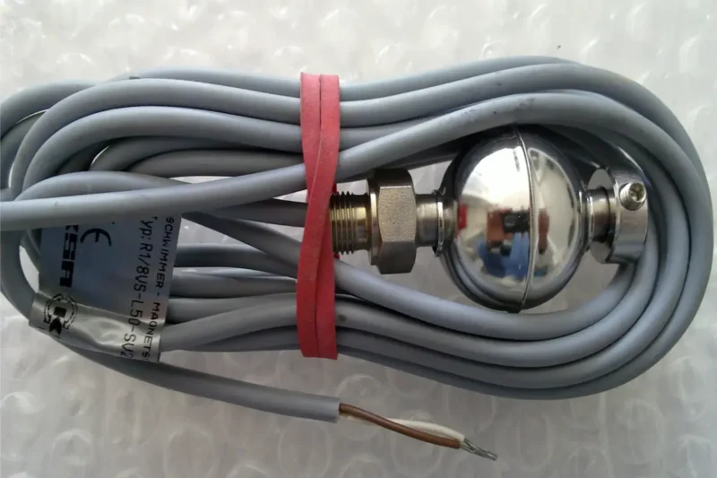 BRÜCKNER- NIVEAU SCHALTER