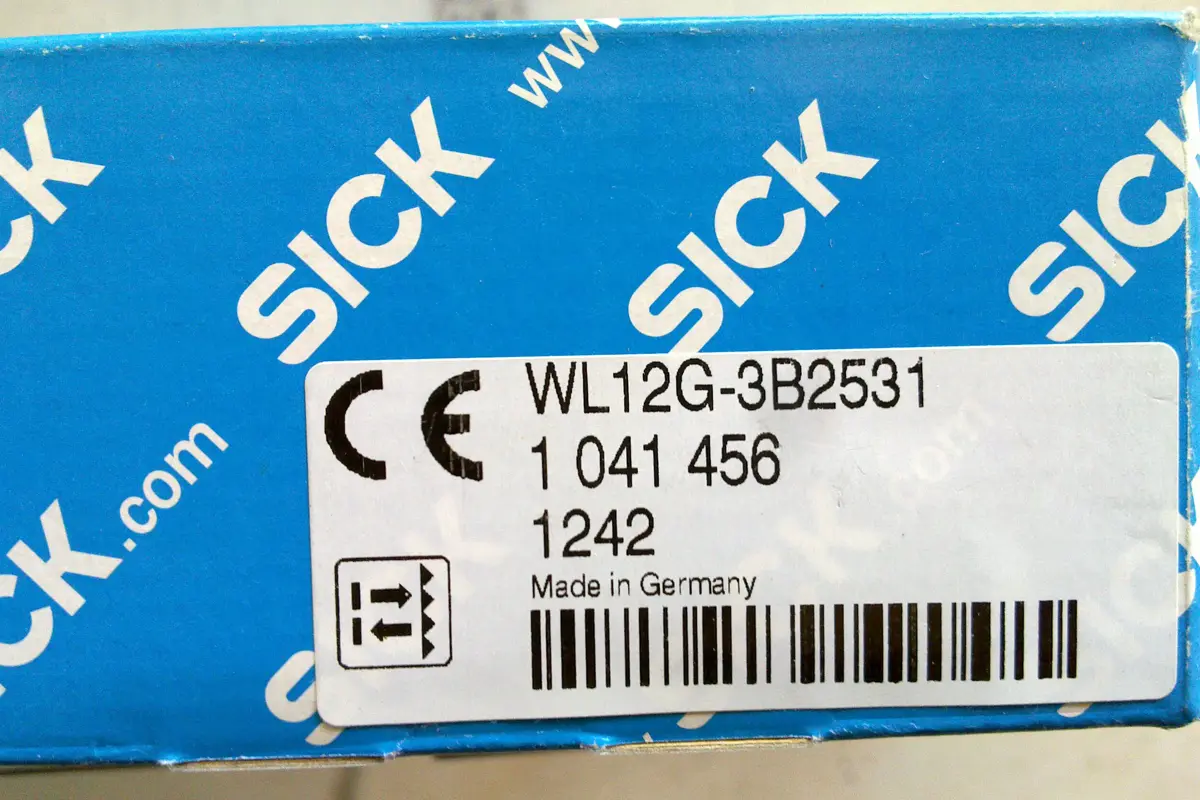 SICK- WL12G-302432S47