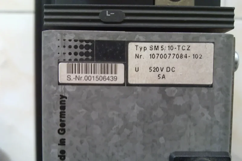 BOSCH- SM5 10-TCZ DC520V 5A