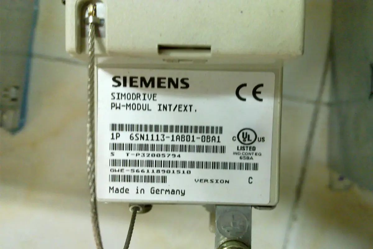 SIEMENS- SIEMENS SERVOMOTOR