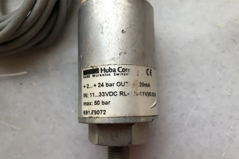 HUBA CONTROL-+2-+24 BAR 0-20MA