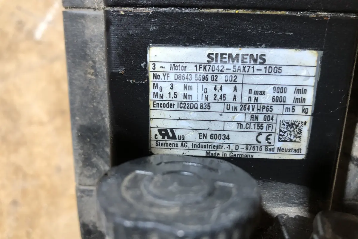SIEMENS-1FK7042-5AK71-1DG5